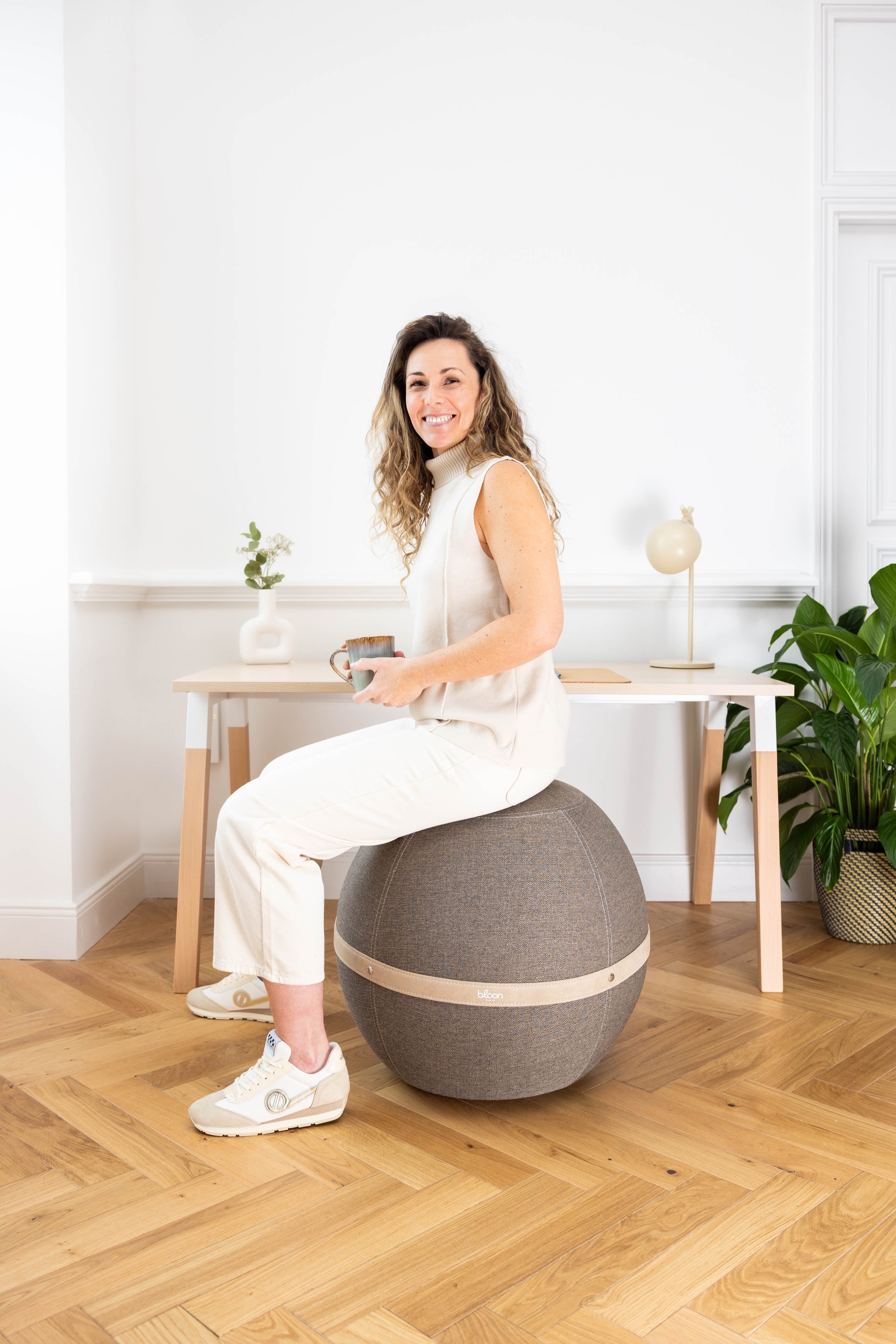 Assise Active Bloon : La solution ergonomique pour rester actif en position assise